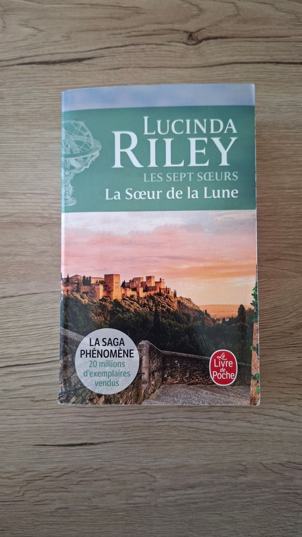 Lucinda Riley - Les sept sœurs -  La Sœur de la Lune - Tome 5