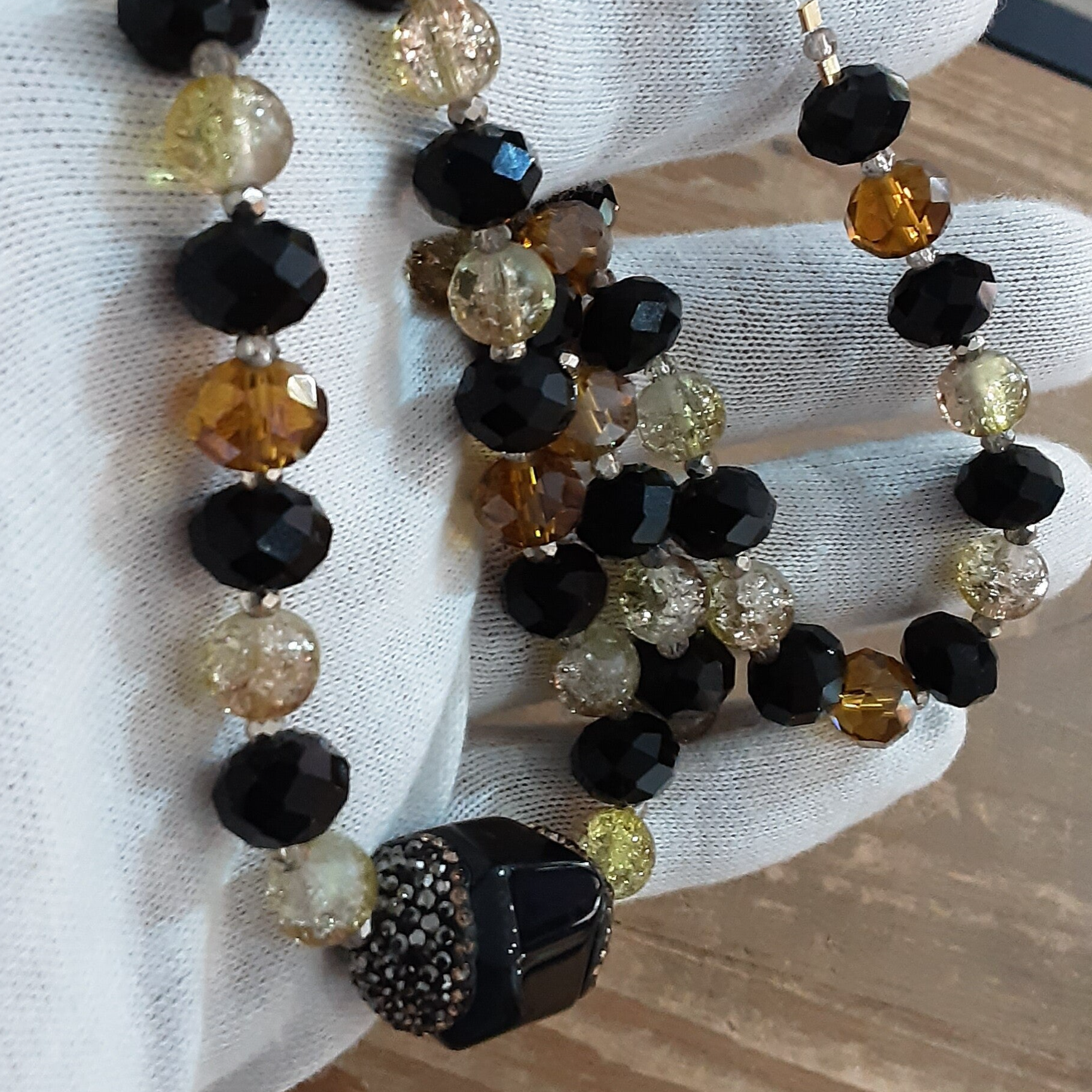 Collier Onyx & perles de verre Tchèque