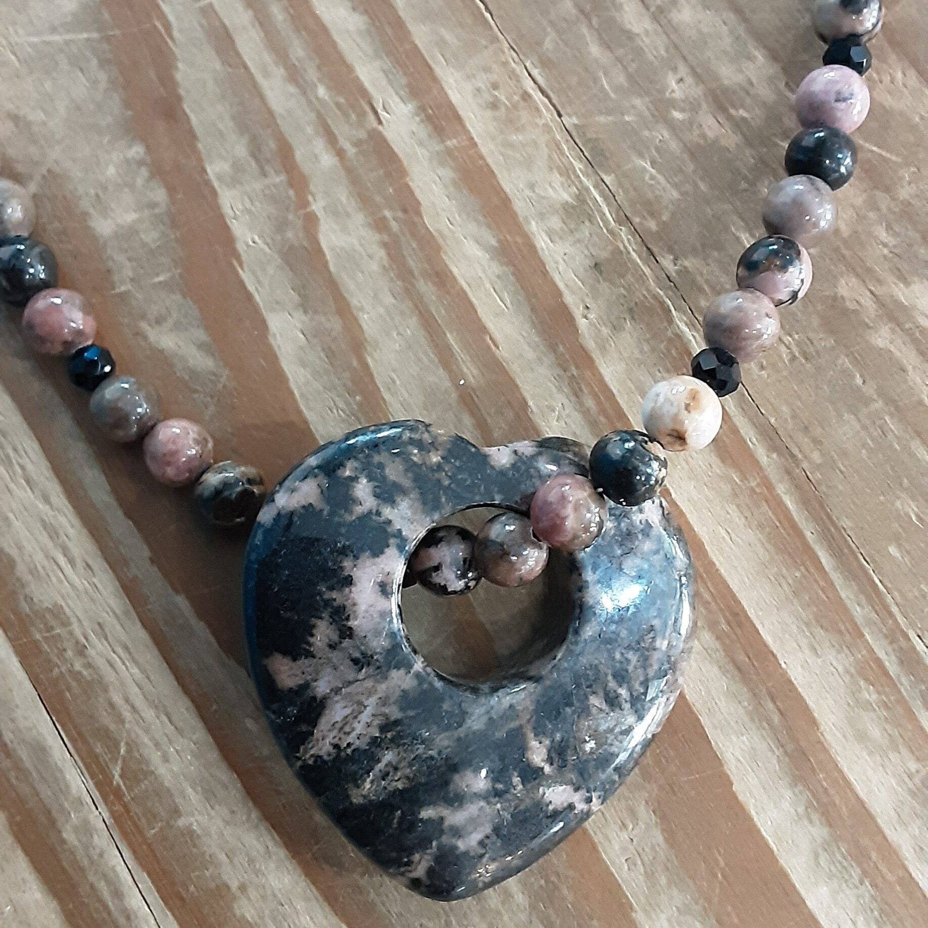 Collier Rhodonite