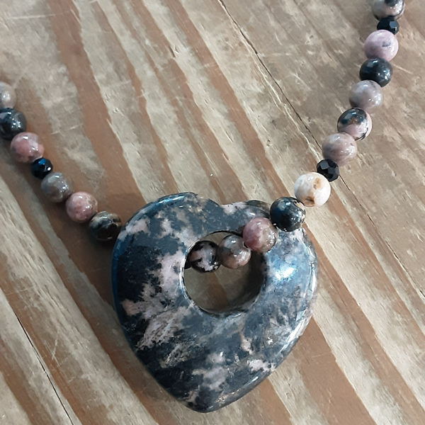 Collier Rhodonite