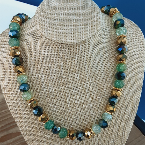 Collier "Chamalia" en perles de verre Tchèque