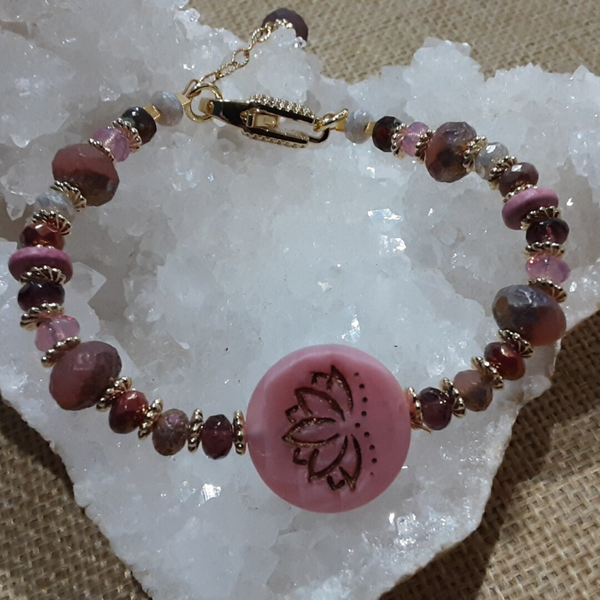 Bracelet "Lotus" en perles de verre Tchèque