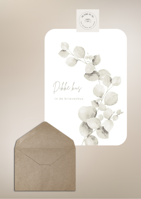 Dikke kus in de brievenbus