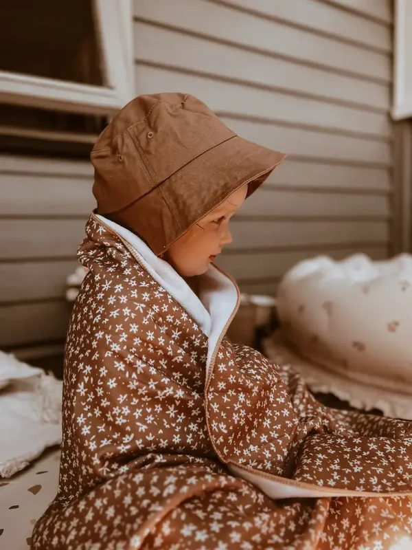 Kinderhanddoek en strandtas bloemetjes - Mrs Ertha