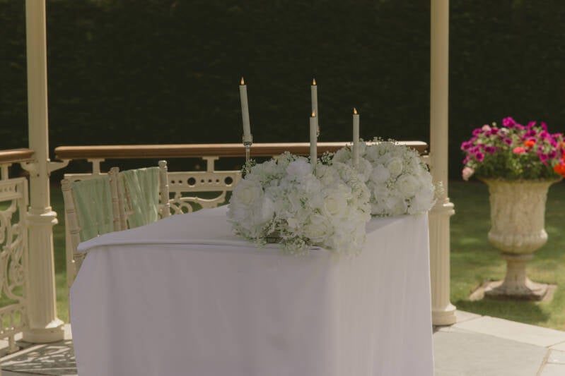 50cm baby breath and rose balls 