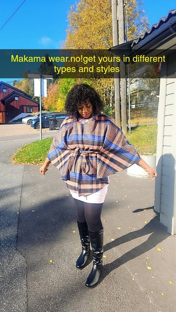 Sami poncho in hoddie style in wool. Item-nr. 0041