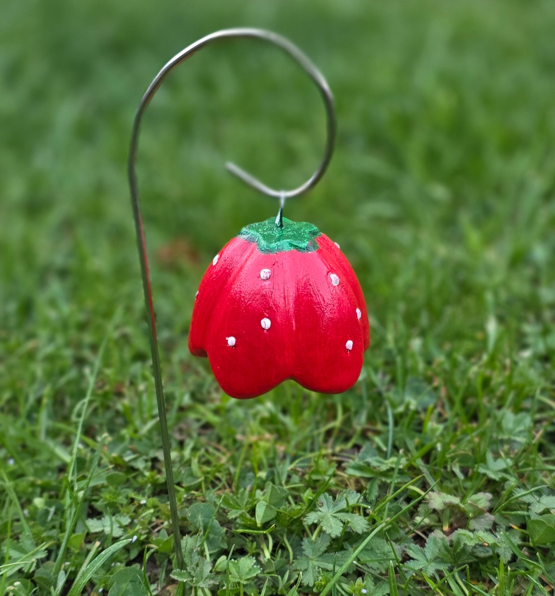 Gips Gartenstecker Erdbeer Glöckchen