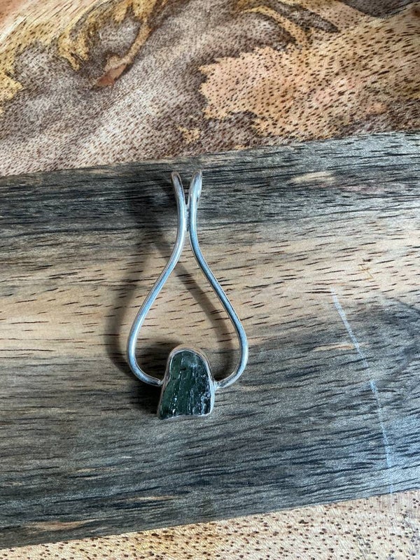 🌿✨ Zilveren Hanger met Moldaviet #1