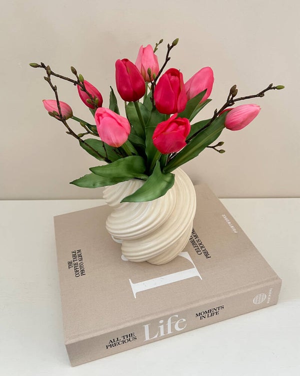 Real Touch boeket kunst Fuchsia / Roze tulpen met vaas