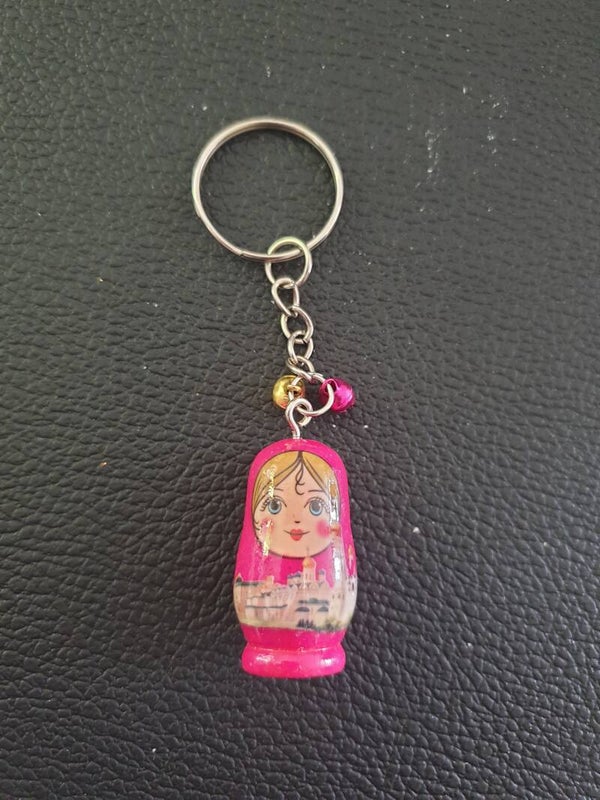 Porte-clés poupée russe rose et dorée