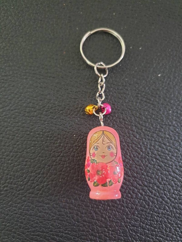 Porte-clés "Poupée russe" rose clair