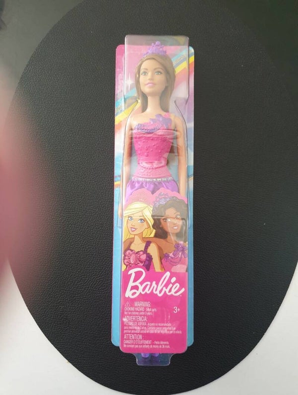 Barbie brune