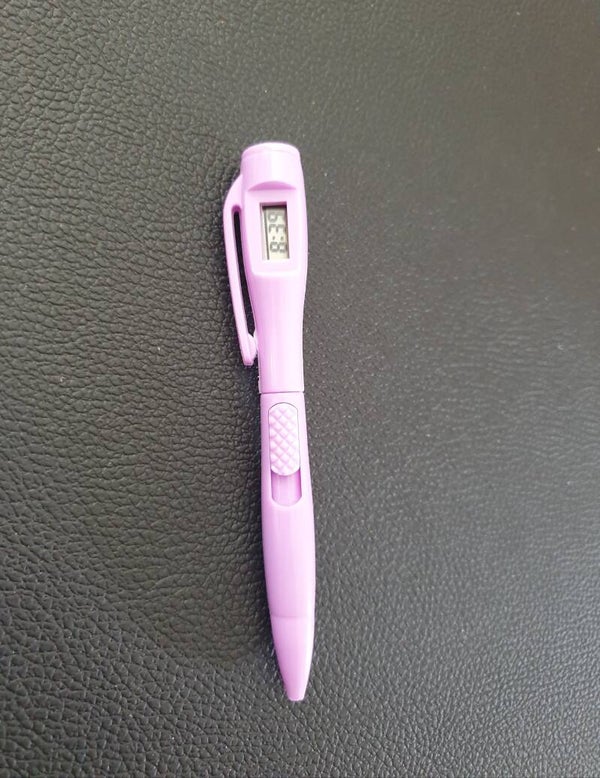 Stylo avec montre intégrée violet