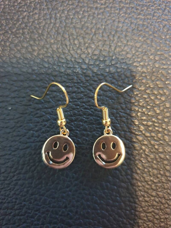 Boucles d'oreilles smiley doré fait main