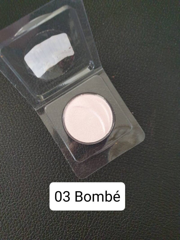 Fard à paupières Essence 03 bombé