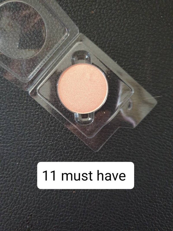 Fard à paupières Essence 11 my must have