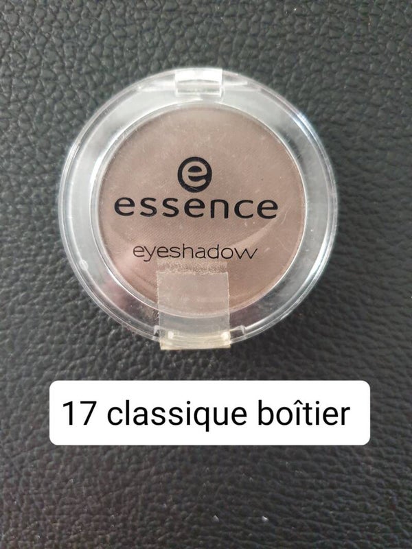 Fard à paupières Essence 17 boîtier