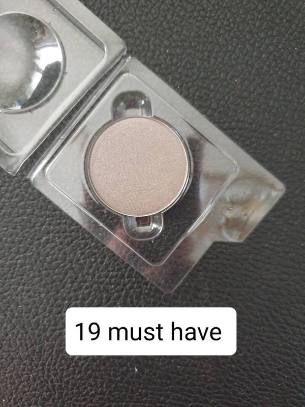 Fard à paupières Essence 19 my must have