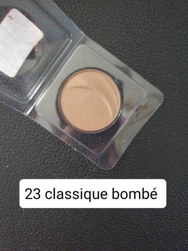 Fard à paupières Essence 23 bombé