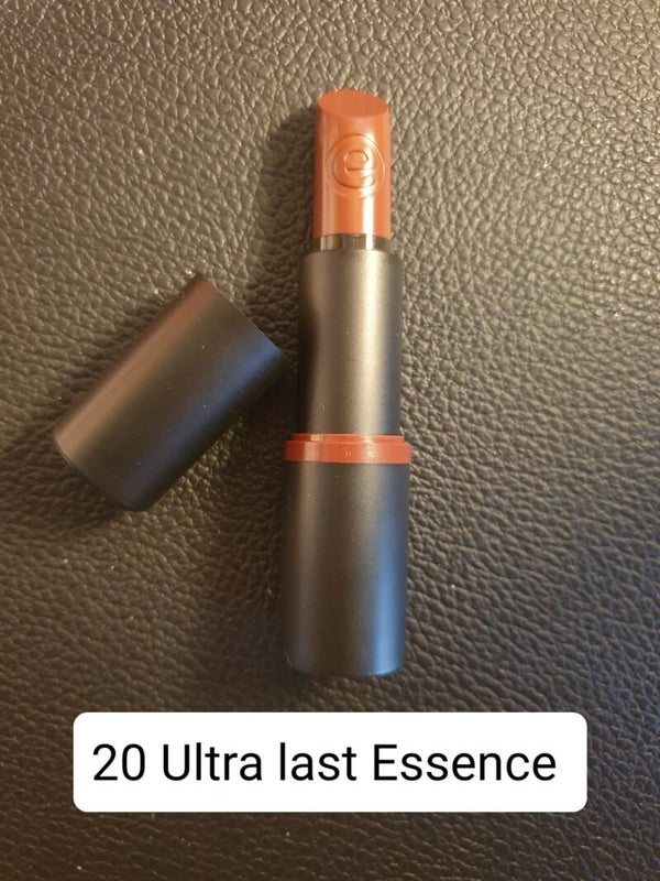 Rouge à lèvres Essence 20 Ultra last