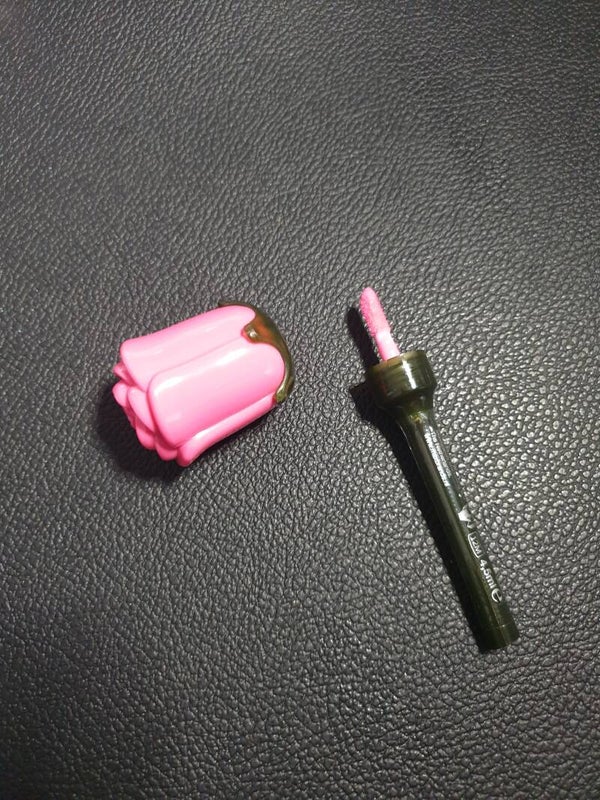 Gloss rose en forme de rose