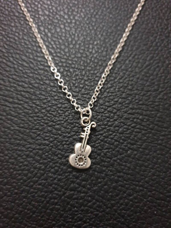 Collier fantaisie "Guitare"