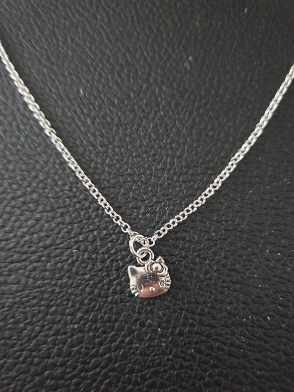 Collier fantaisie "Hello Kitty" argenté