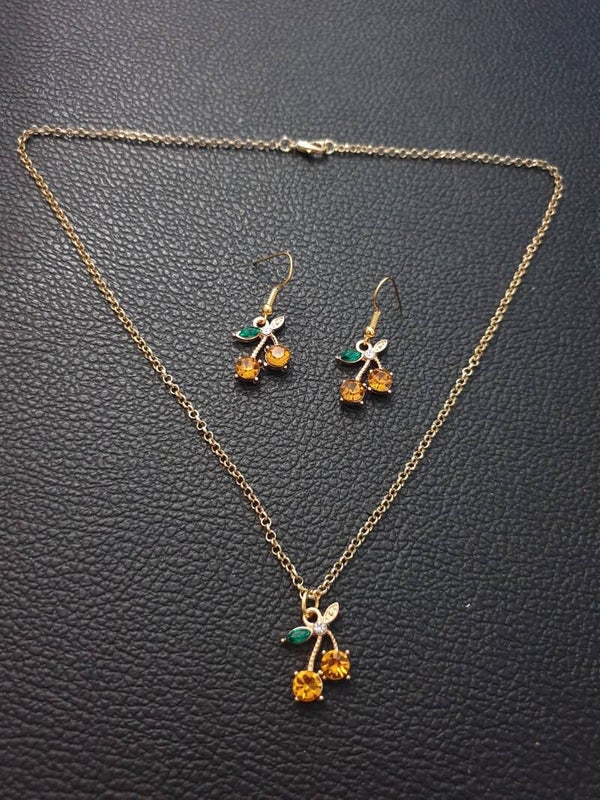Parure fantaisie "Cerises" champagne