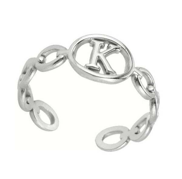 Bague fantaisie ajustable "K" argentée