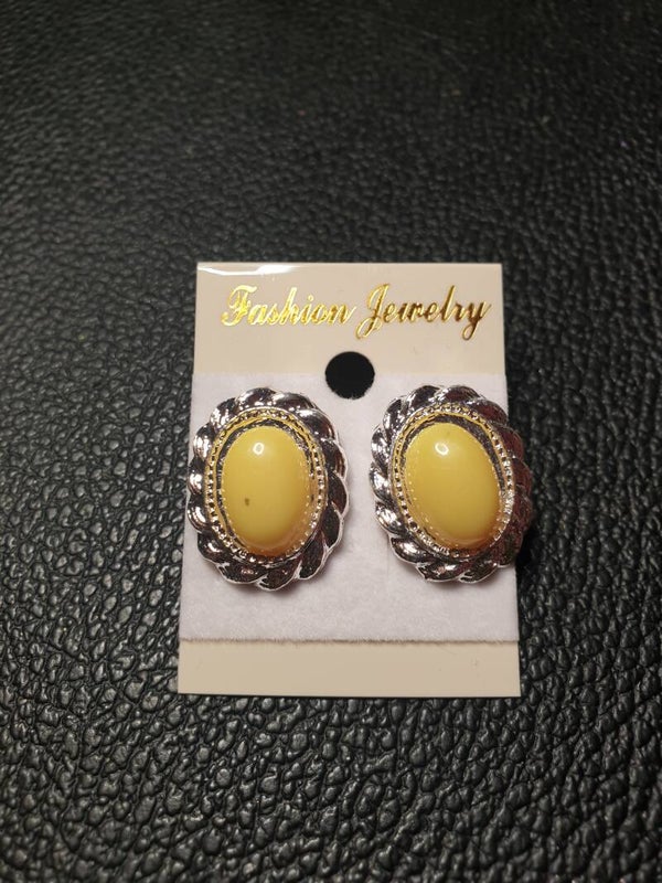 Boucles d'oreilles fantaisie ovale jaune