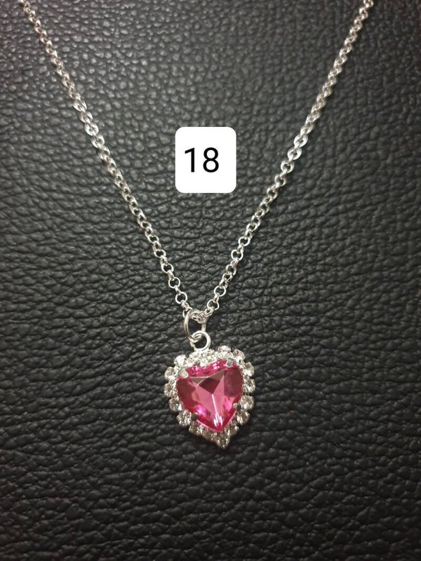 Collier fantaisie "Coeur" 18