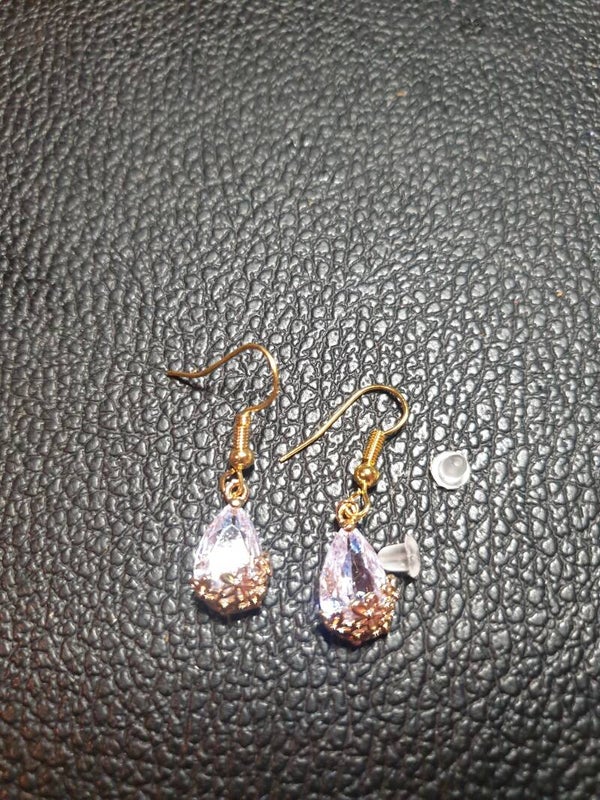 Boucles d'oreilles fantaisie "Diamant" 00