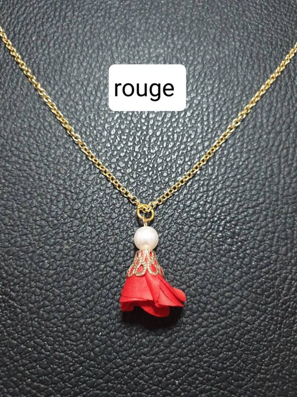 Collier "Ange tissu" rouge