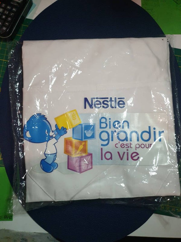 Tablier Nestlé bébé