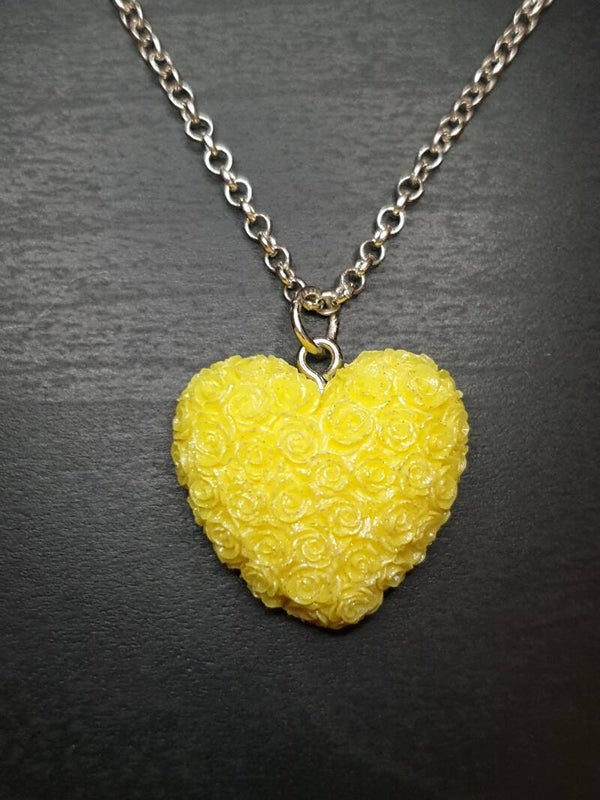 Collier fantaisie "Cœur fleurs" jaune