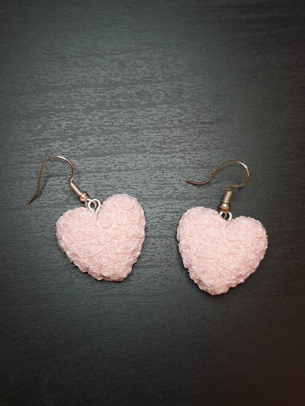 Boucles d'oreilles fantaisie "Cœur fleurs" rose clair