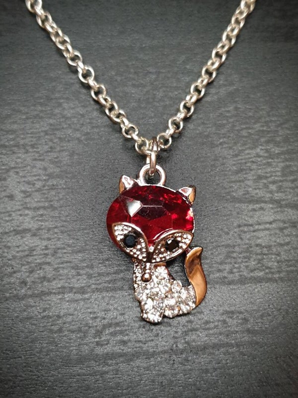 Collier fantaisie "Chat" rouge argenté