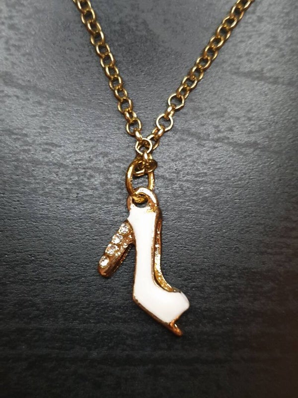 Collier fantaisie "Escarpins" blancs