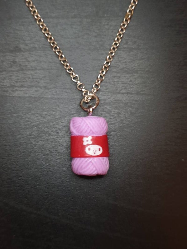 Collier fantaisie "Pelote" violet