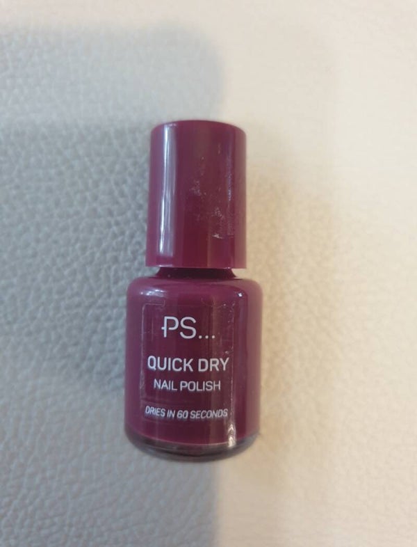 Vernis bordeaux
