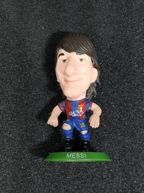 Messi 5 cm