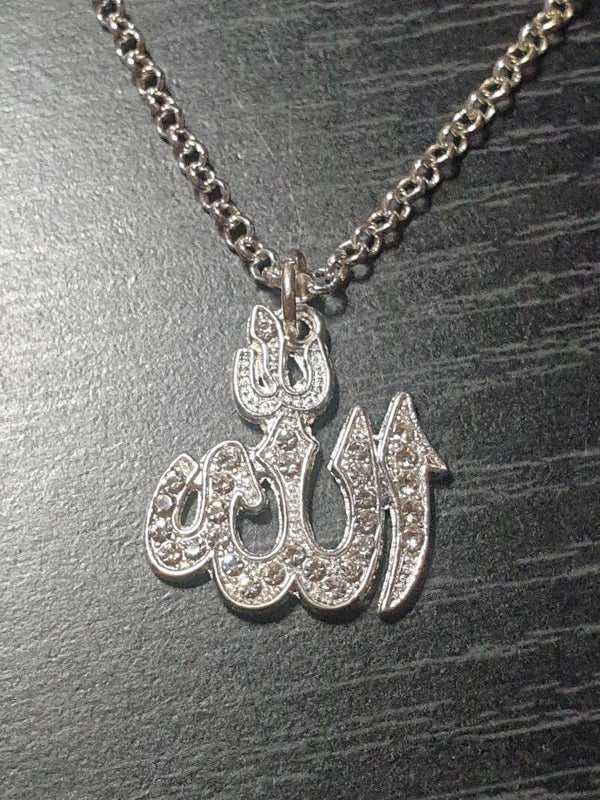 Collier fantaisie "Allah" argenté chaîne en acier inoxydable