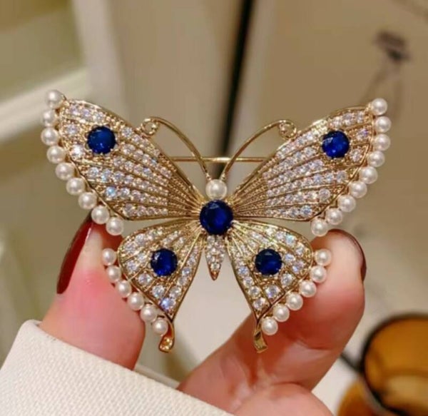 Broche papillon (livré sans boîte)