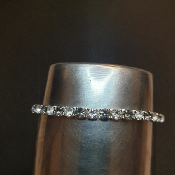 Bracelet extensible gris et blanc