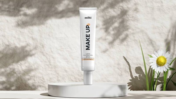 Lichte foundation met hyaluronzuur Medium Beige