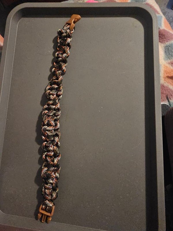Handmade paracord bracelet