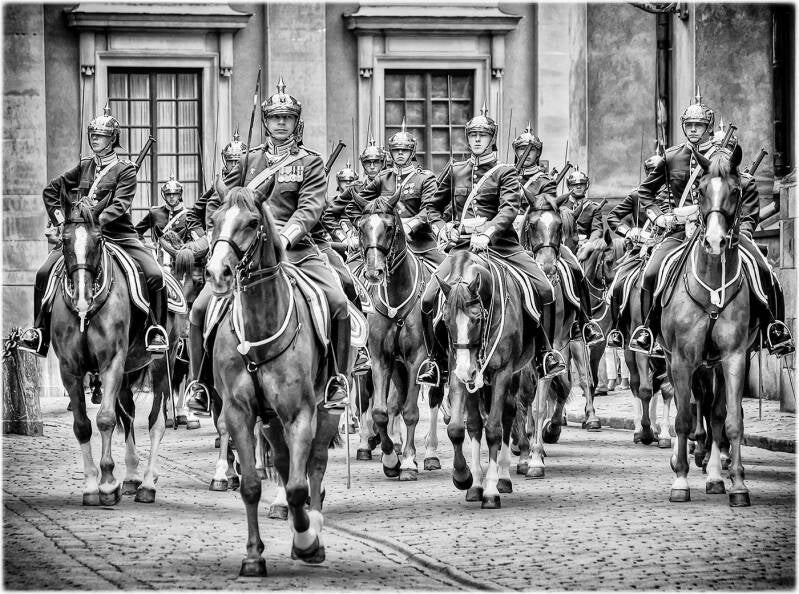 4-the-changing-of-the-guard-stockholm-standard.jpg