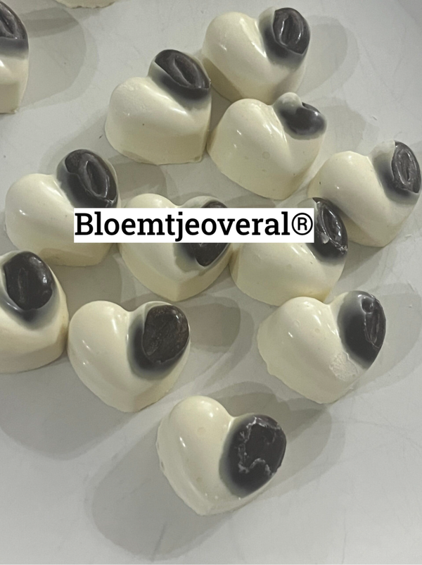 Bloemtjeoveral® exclusieve Chocolade harten met koffie bonen