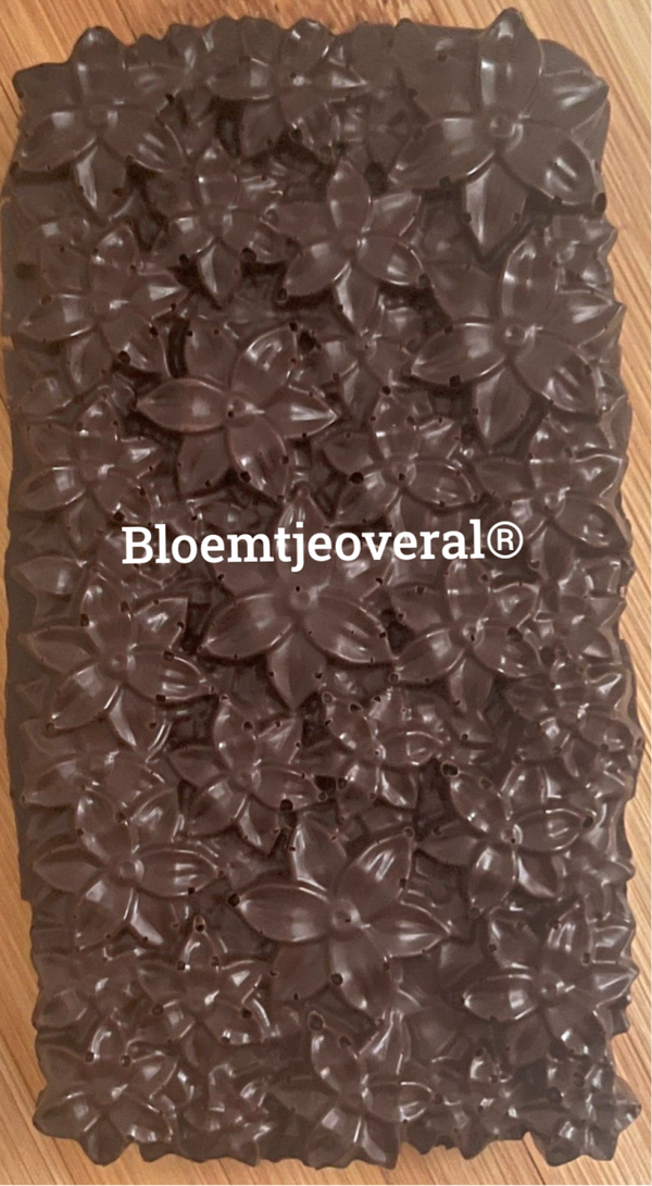 Bloemtjeoveral® chocolade Bloemen reep met cranberry