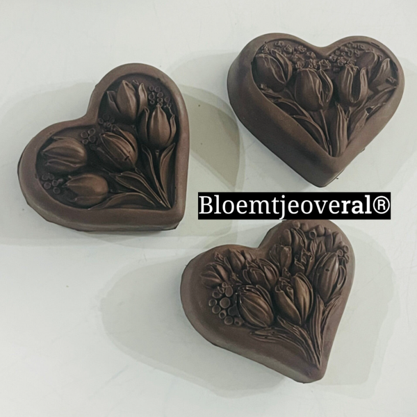 Bloemtjeoveral® exclusieve Cashewnoten melk Chocolade